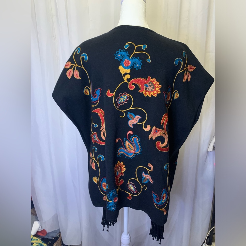 Andrea Jovine 100% Wool Embroidered Cardigan - Picture 4 of 7